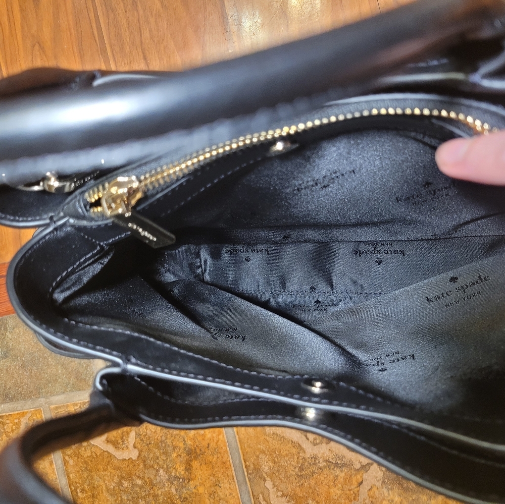 Kate Spade Purse - Picture 5 of 11